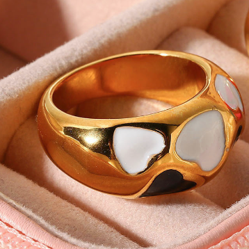 Monochrome Love Ring